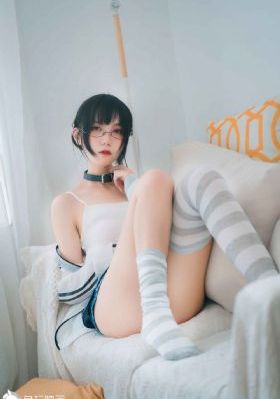 我被女同学捏j榨精_4K在线视频播放