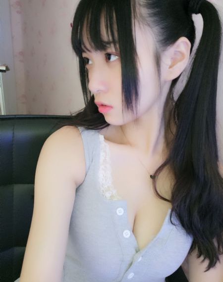 一级a一级a爰片免费免丅快三_免费观看高清版
