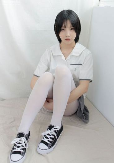 学生在教室里强奷美女班主任_日韩在线观看