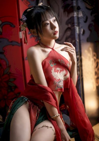他用嘴巴含着我奶头吸会大吗_4K在线观看高清