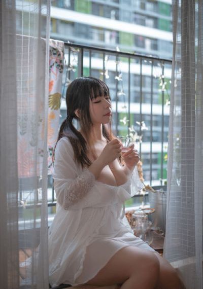 紧缚人妻出售_1080免费观看