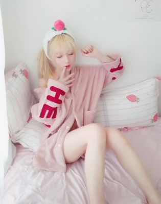 色欲午夜无码久久AV无码_迅雷在线观看